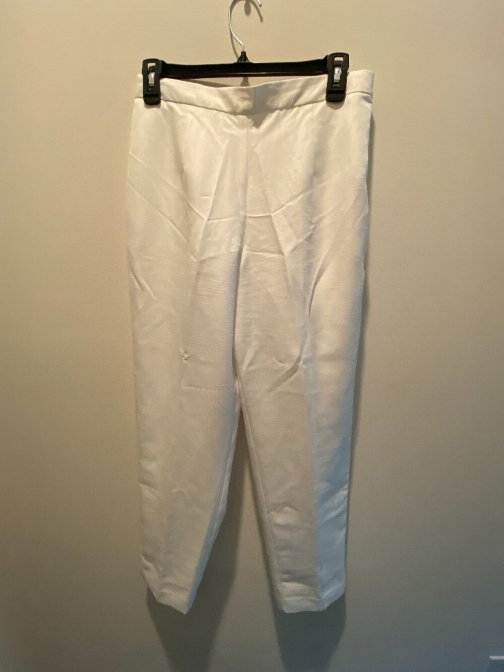 White Pull-On Ankle Pants – Women’s Size 10 - Like New